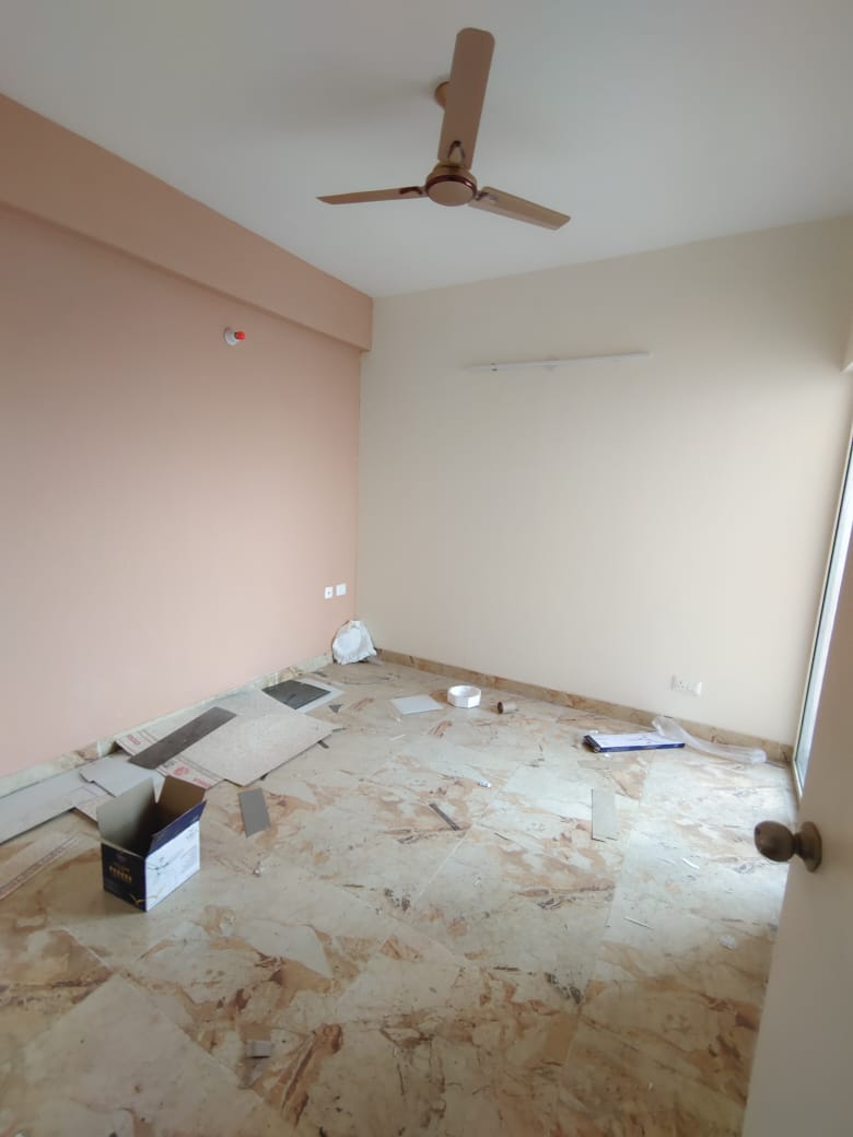 https://findmyroom-property-images-india.s3.ap-south-1.amazonaws.com/itnub-1676126871805-84608.jpg