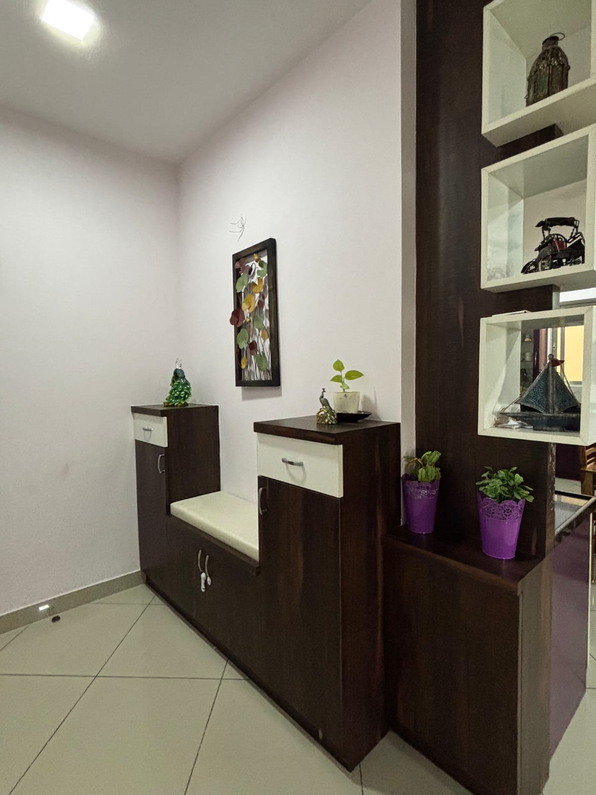 https://findmyroom-property-images-india.s3.ap-south-1.amazonaws.com/ittdr-1756884600382-07044.jpg