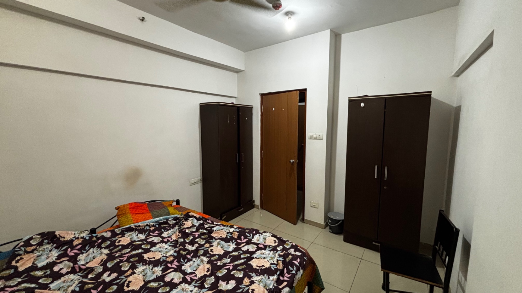 https://findmyroom-property-images-india.s3.ap-south-1.amazonaws.com/iungb-1772475329303-42358