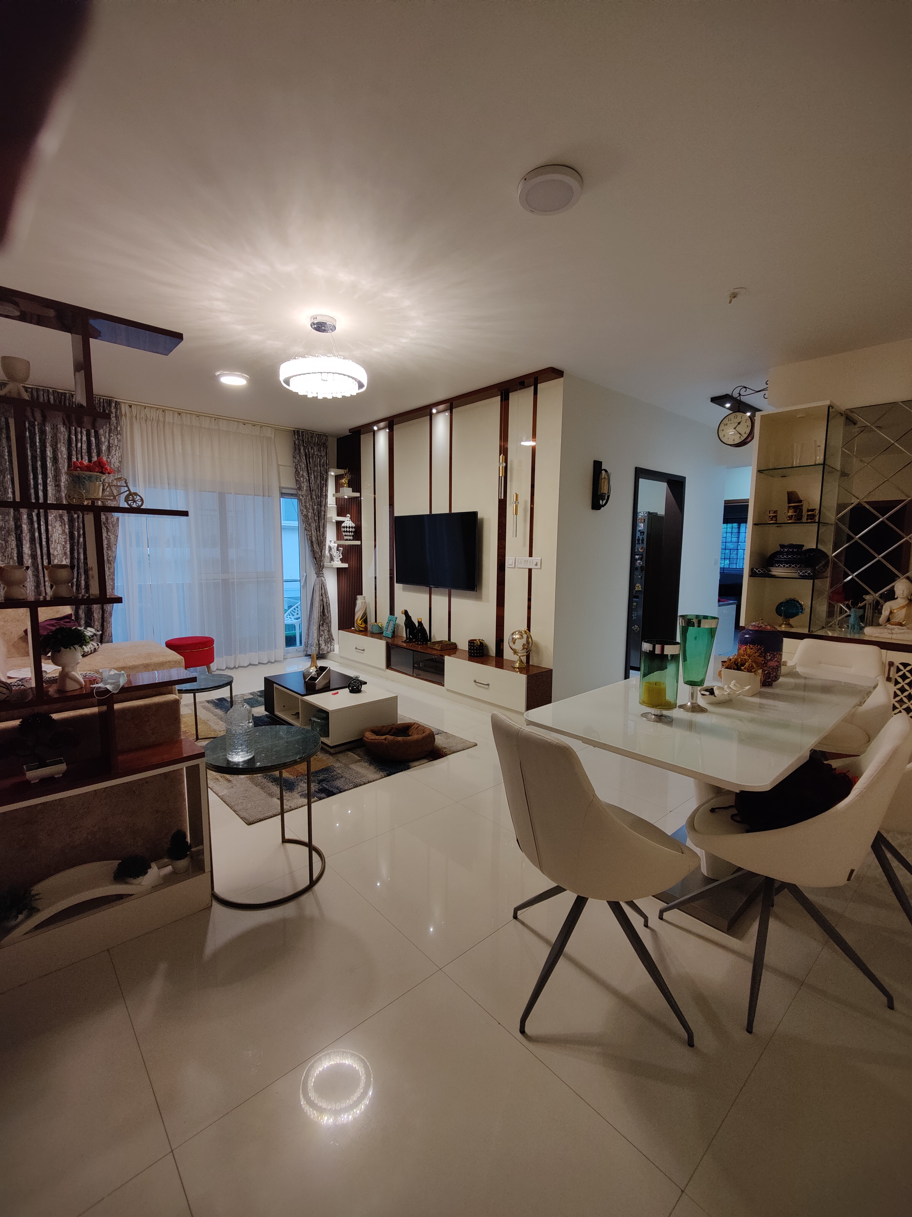 https://findmyroom-property-images-india.s3.ap-south-1.amazonaws.com/iuvnt-1758968130608-74166.jpg