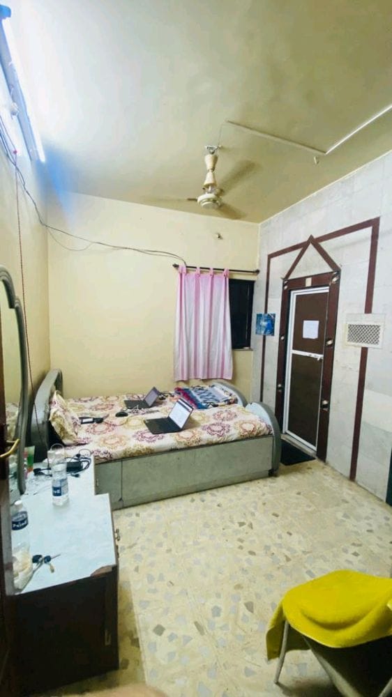 https://findmyroom-property-images-india.s3.ap-south-1.amazonaws.com/ixcby-1698248169673-36178.jpg