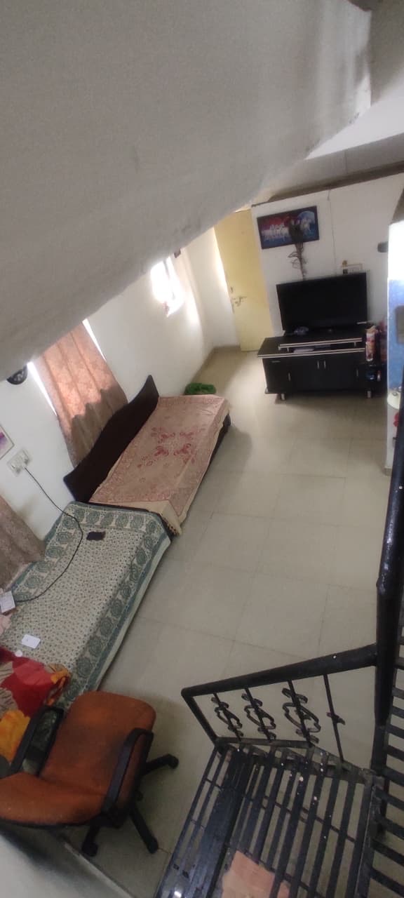 https://findmyroom-property-images-india.s3.ap-south-1.amazonaws.com/ixquy-1758070461699-13775.jpeg
