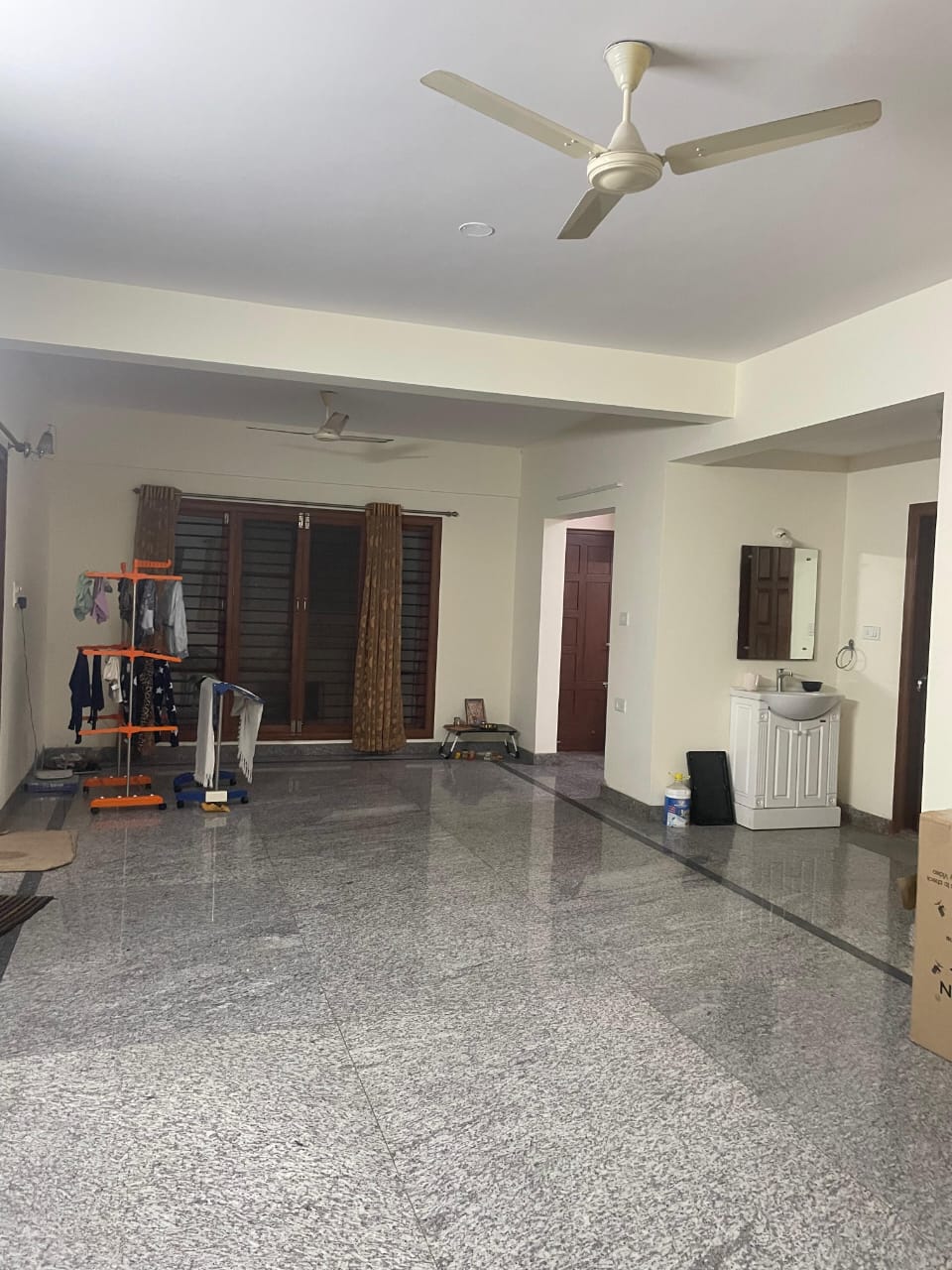 https://findmyroom-property-images-india.s3.ap-south-1.amazonaws.com/izwvi-1742868481642-42700.jpeg
