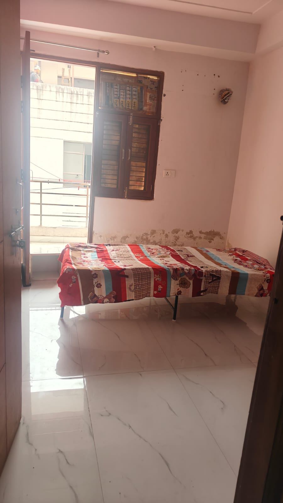 https://findmyroom-property-images-india.s3.ap-south-1.amazonaws.com/jbsch-1766929472839-13401