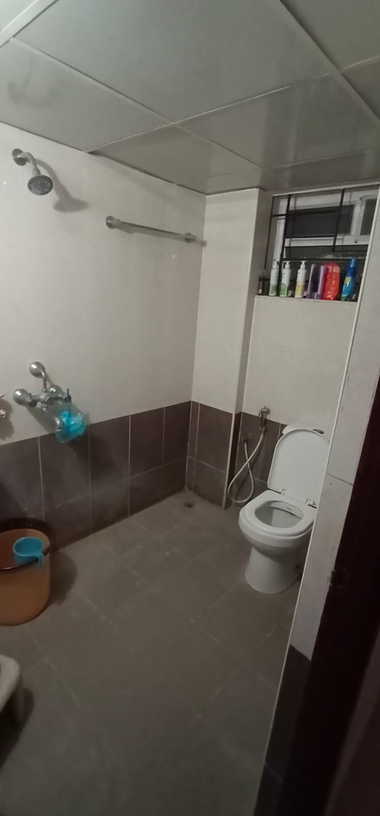https://findmyroom-property-images-india.s3.ap-south-1.amazonaws.com/jcedo-1689406485121-33486.jpeg