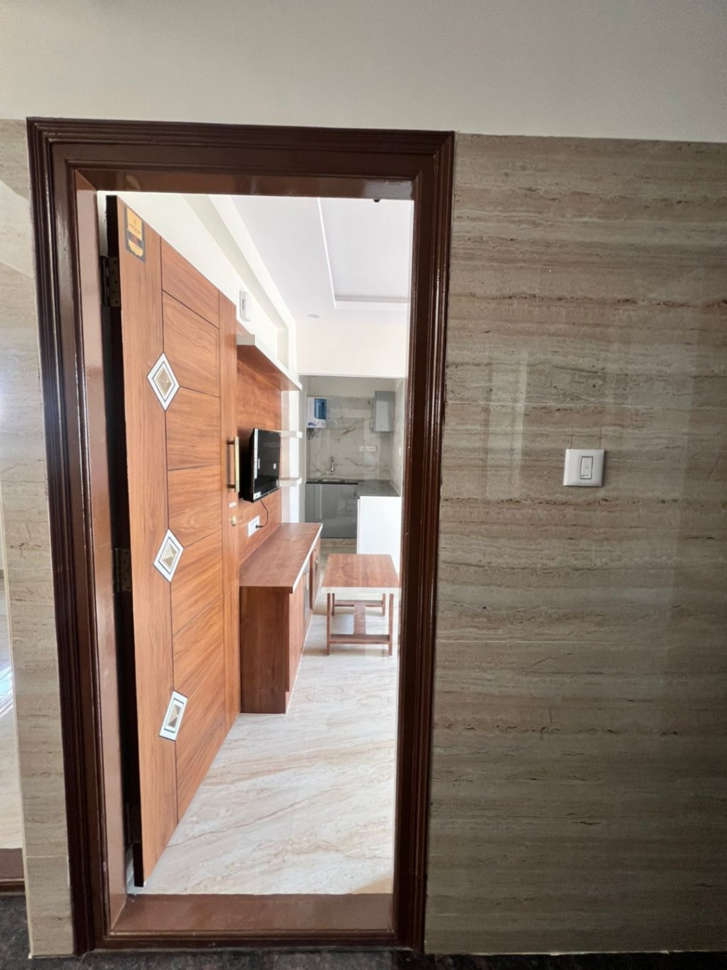 https://findmyroom-property-images-india.s3.ap-south-1.amazonaws.com/jcucn-1771661817602-86142