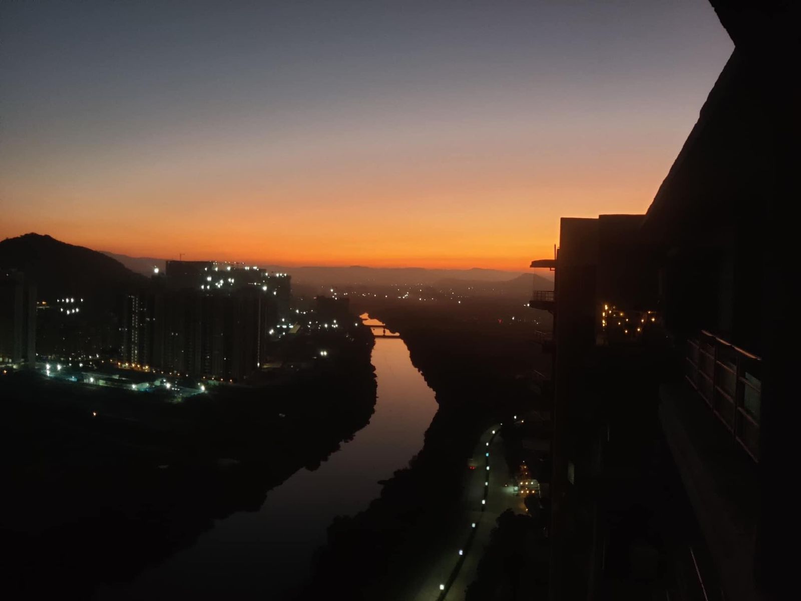 https://findmyroom-property-images-india.s3.ap-south-1.amazonaws.com/jdmrw-1728879385976-37461.jpg