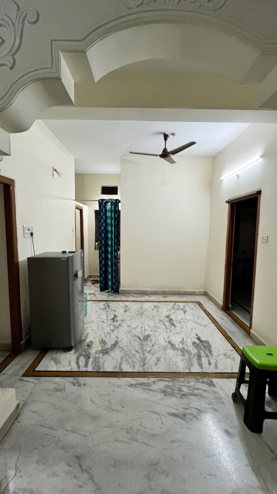 https://findmyroom-property-images-india.s3.ap-south-1.amazonaws.com/jeeuj-1768304976840-53706