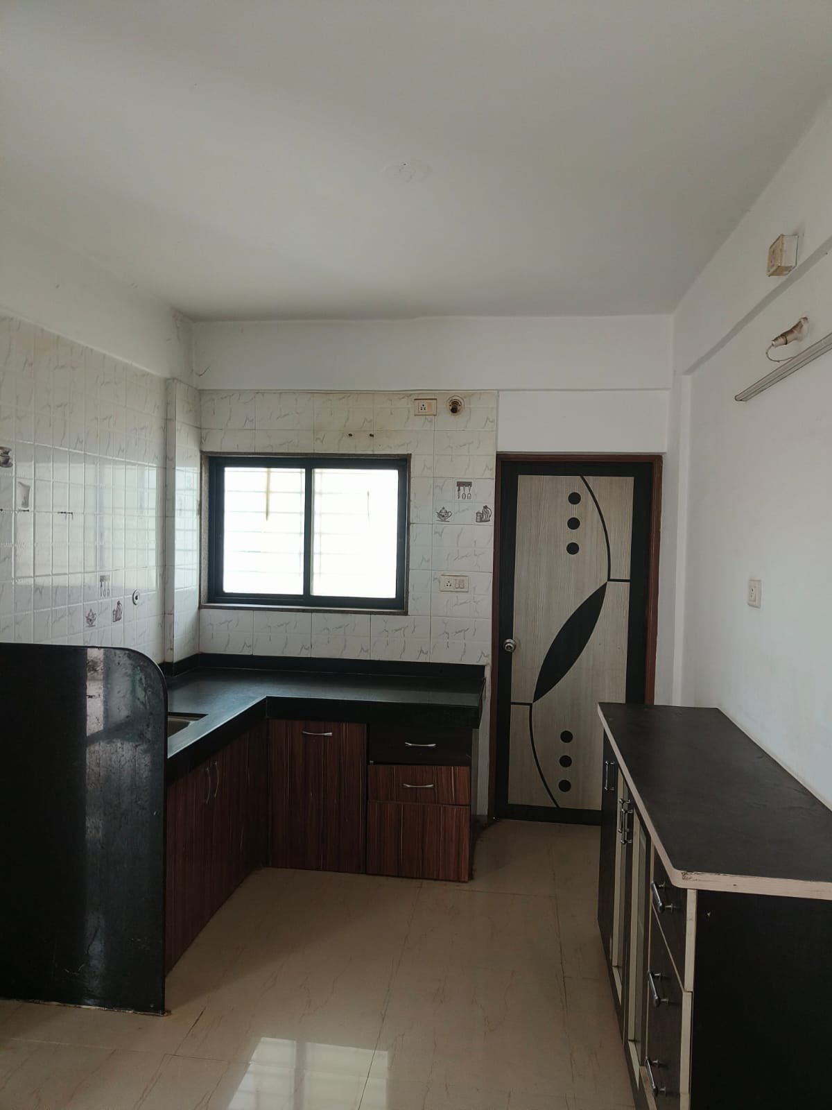 https://findmyroom-property-images-india.s3.ap-south-1.amazonaws.com/jeqbe-1762878673264-21681