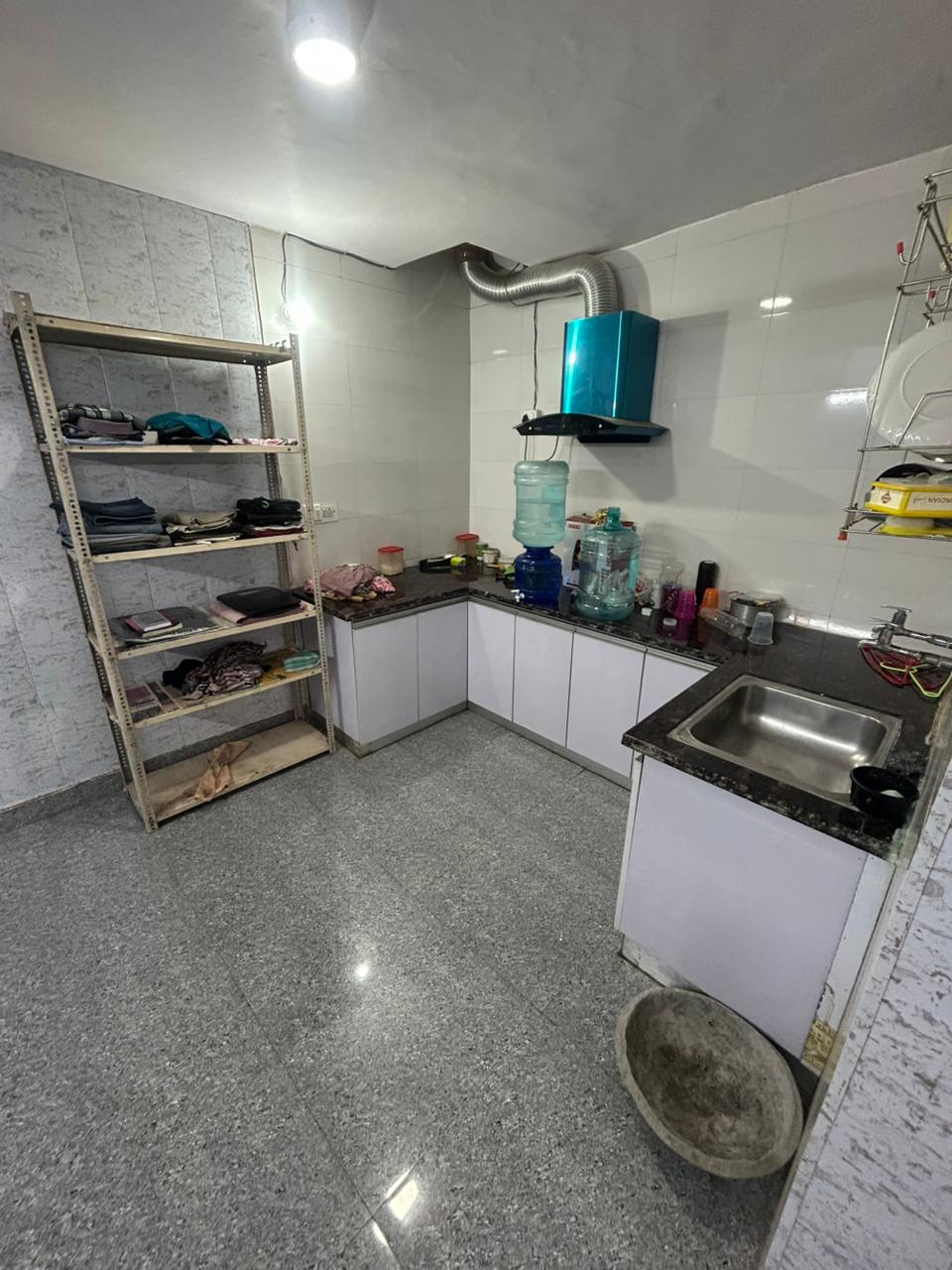 https://findmyroom-property-images-india.s3.ap-south-1.amazonaws.com/jfrrc-1759859523226-05456.jpeg