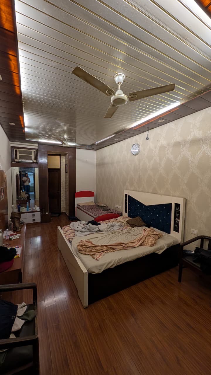 https://findmyroom-property-images-india.s3.ap-south-1.amazonaws.com/jgewv-1763486709205-00204