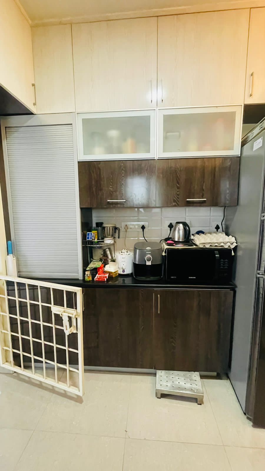 https://findmyroom-property-images-india.s3.ap-south-1.amazonaws.com/jllpg-1734970643362-33240.jpg