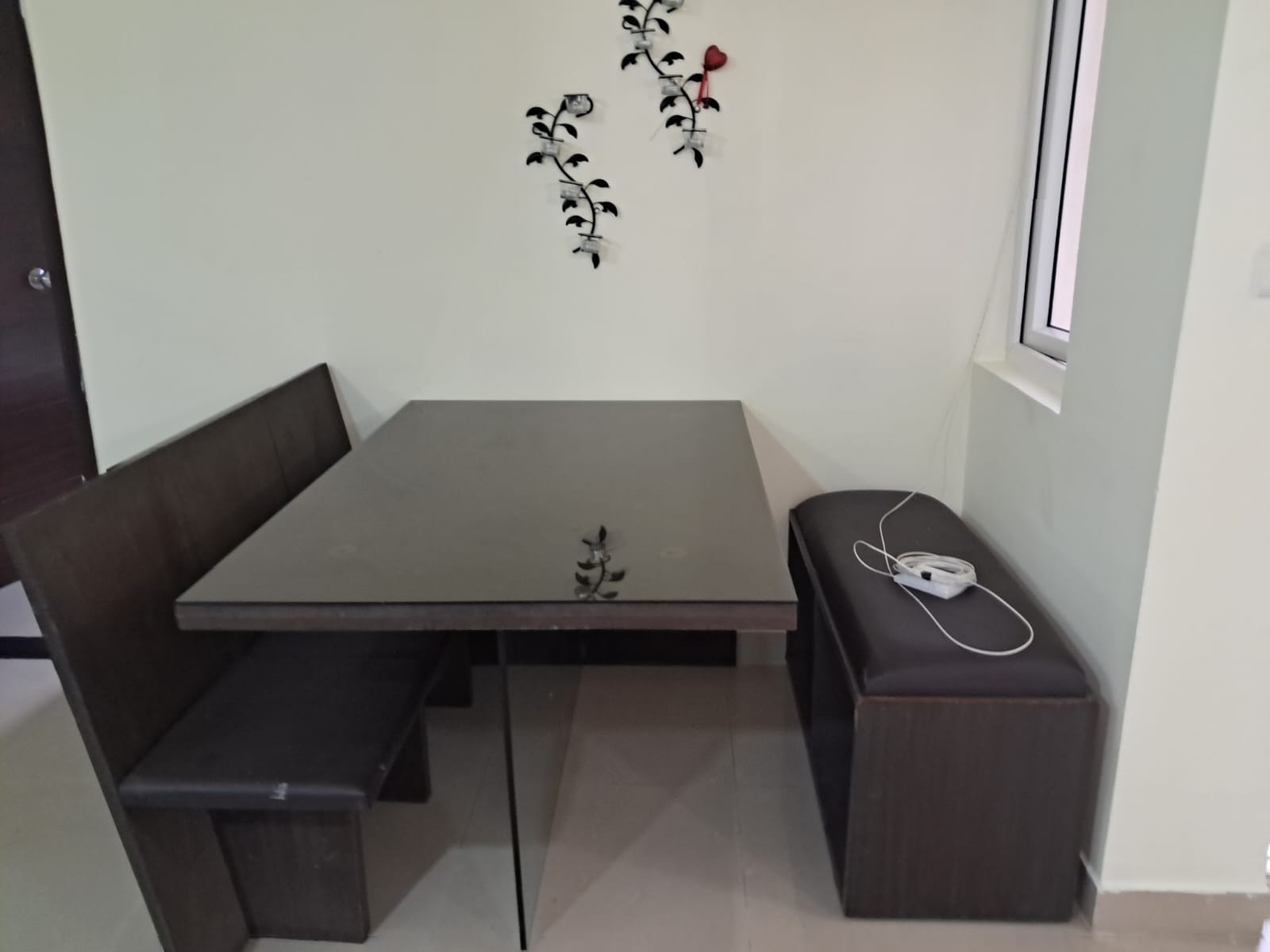 https://findmyroom-property-images-india.s3.ap-south-1.amazonaws.com/jmfyz-1759480062938-17127.jpg