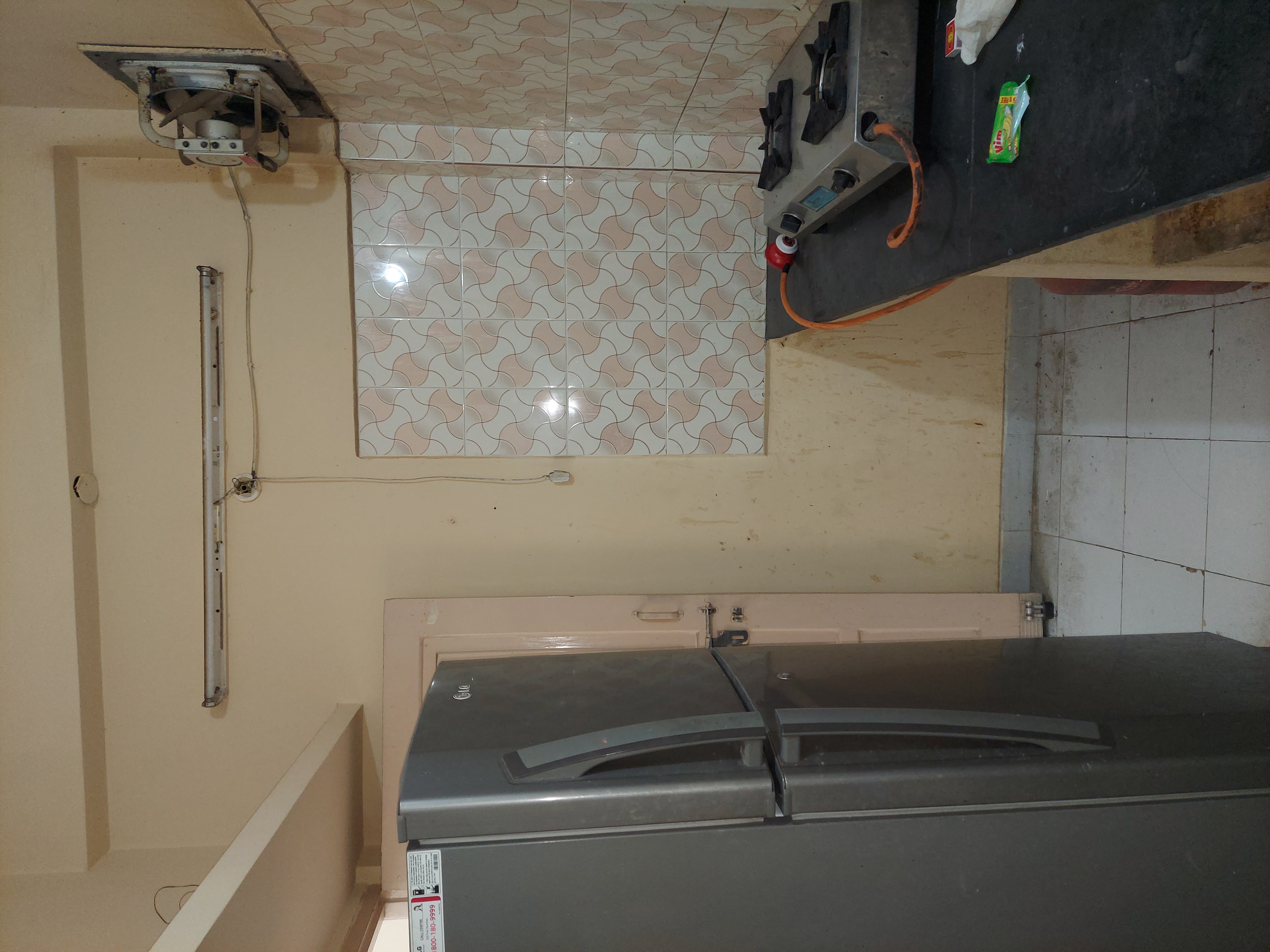 https://findmyroom-property-images-india.s3.ap-south-1.amazonaws.com/jmiqy-1694691386371-88111.jpg