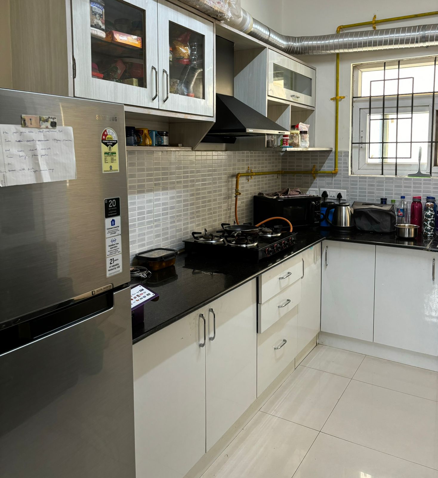 https://findmyroom-property-images-india.s3.ap-south-1.amazonaws.com/jphjx-1721713560592-10720.jpg
