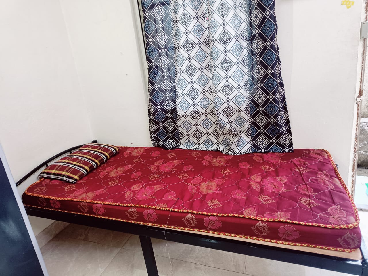 https://findmyroom-property-images-india.s3.ap-south-1.amazonaws.com/jpsqc-1710991788018-81878.jpg