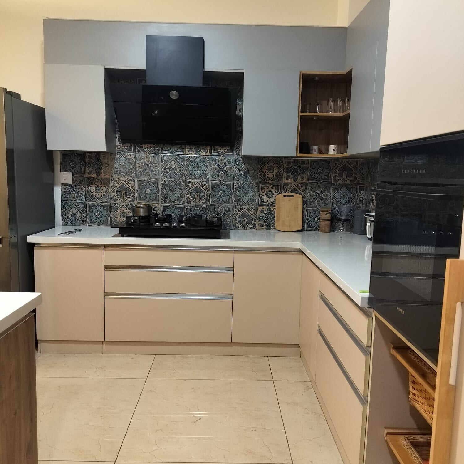 https://findmyroom-property-images-india.s3.ap-south-1.amazonaws.com/jpuzf-1748111915182-37055.jpg