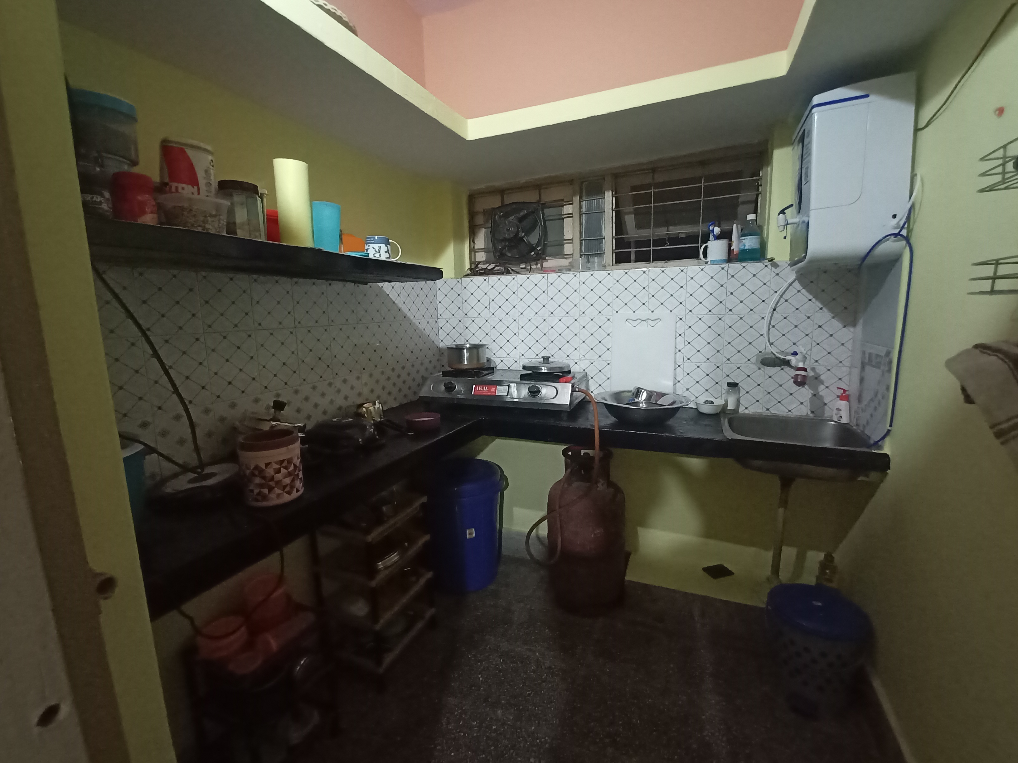 https://findmyroom-property-images-india.s3.ap-south-1.amazonaws.com/jrrrm-1689605637554-78004.jpg