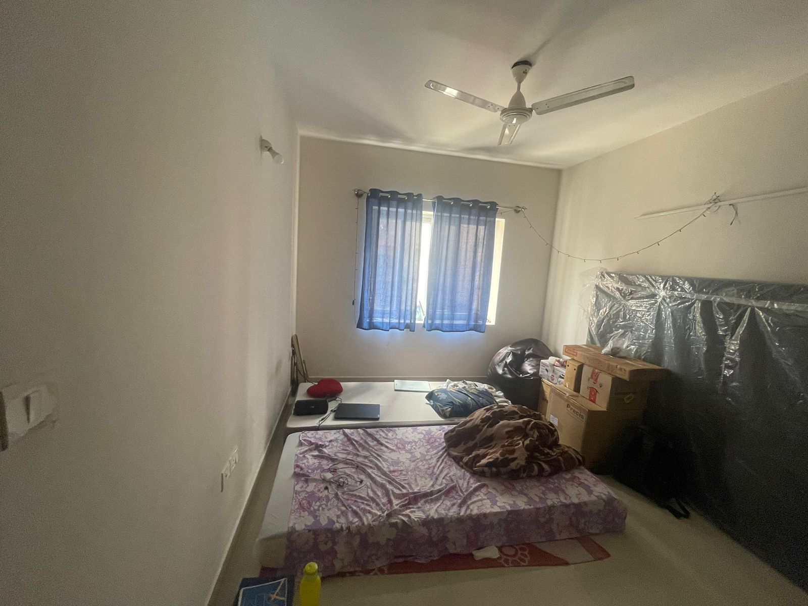 https://findmyroom-property-images-india.s3.ap-south-1.amazonaws.com/jtlbs-1694781187854-64801.jpeg