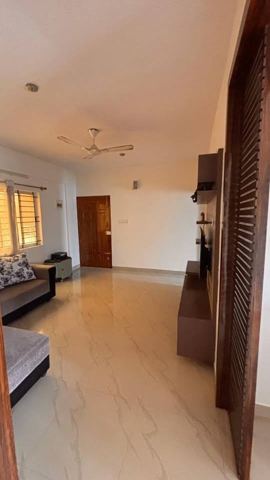 https://findmyroom-property-images-india.s3.ap-south-1.amazonaws.com/juhij-1764484973782-12718