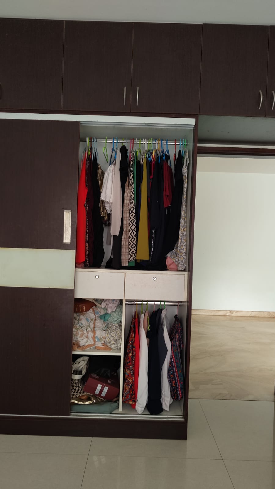 https://findmyroom-property-images-india.s3.ap-south-1.amazonaws.com/jusol-1720940235812-52275.jpeg