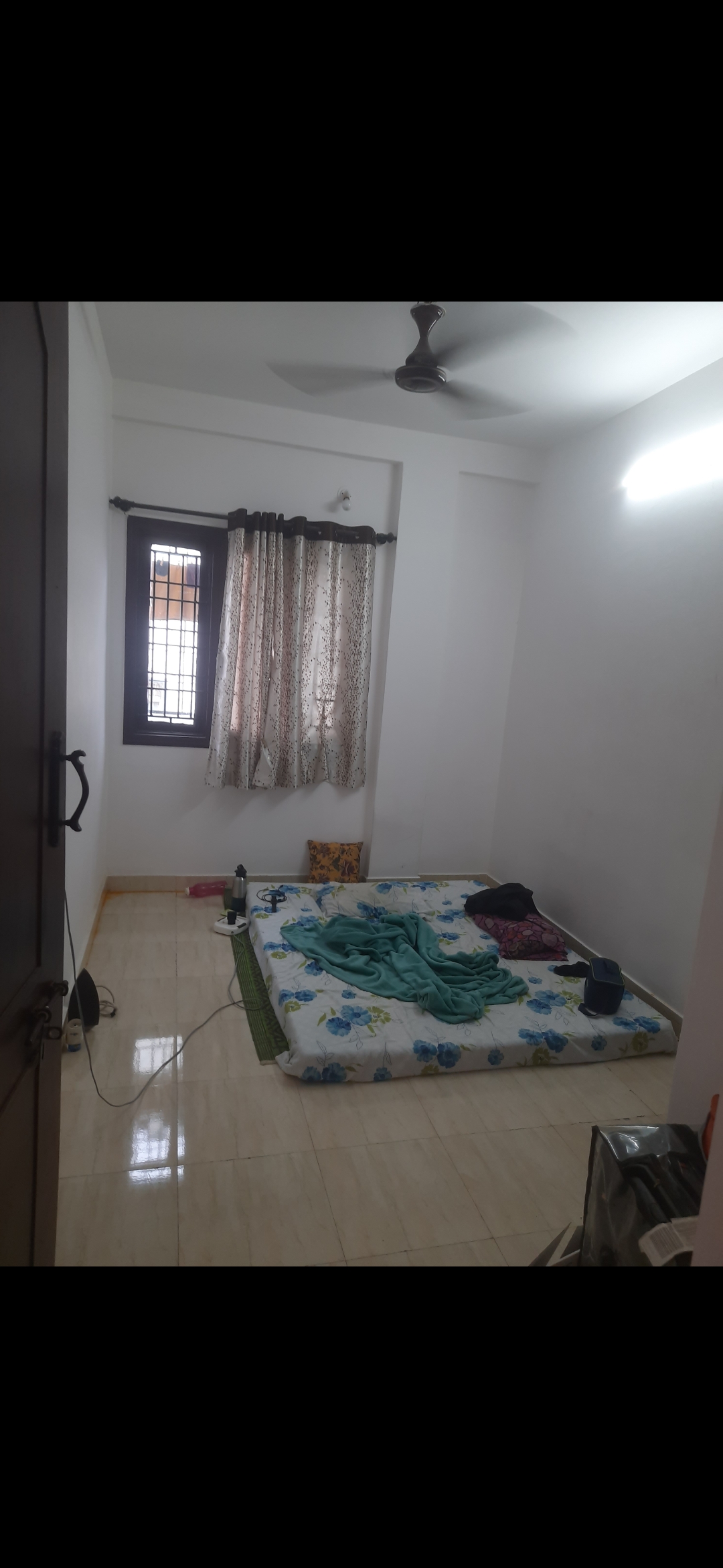 https://findmyroom-property-images-india.s3.ap-south-1.amazonaws.com/kabcw-1683459736577-04565.jpg