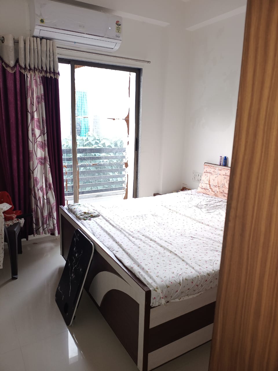 https://findmyroom-property-images-india.s3.ap-south-1.amazonaws.com/kayzd-1726379946947-00303.jpg