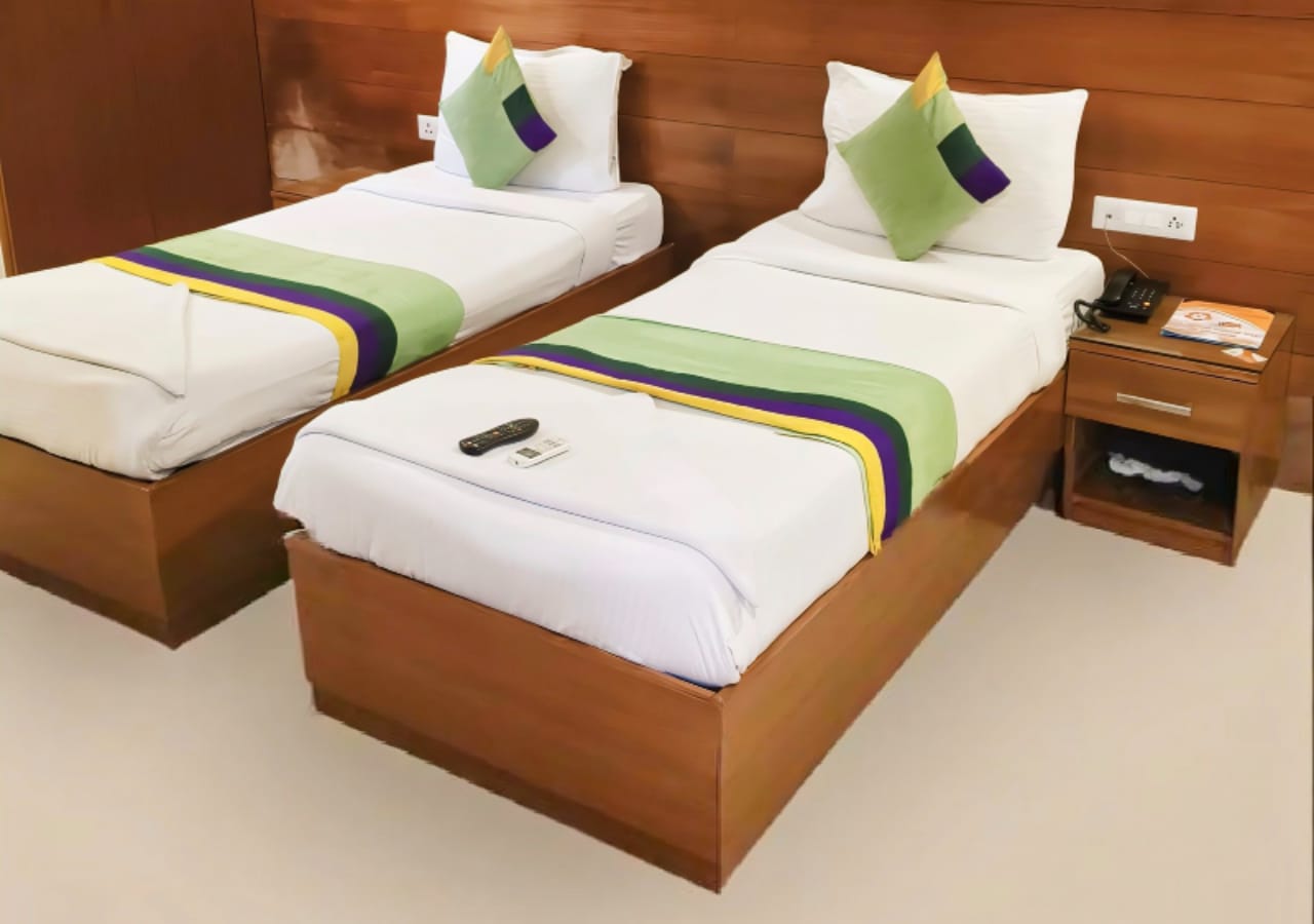 https://findmyroom-property-images-india.s3.ap-south-1.amazonaws.com/kcczt-1752781678242-45132.jpeg