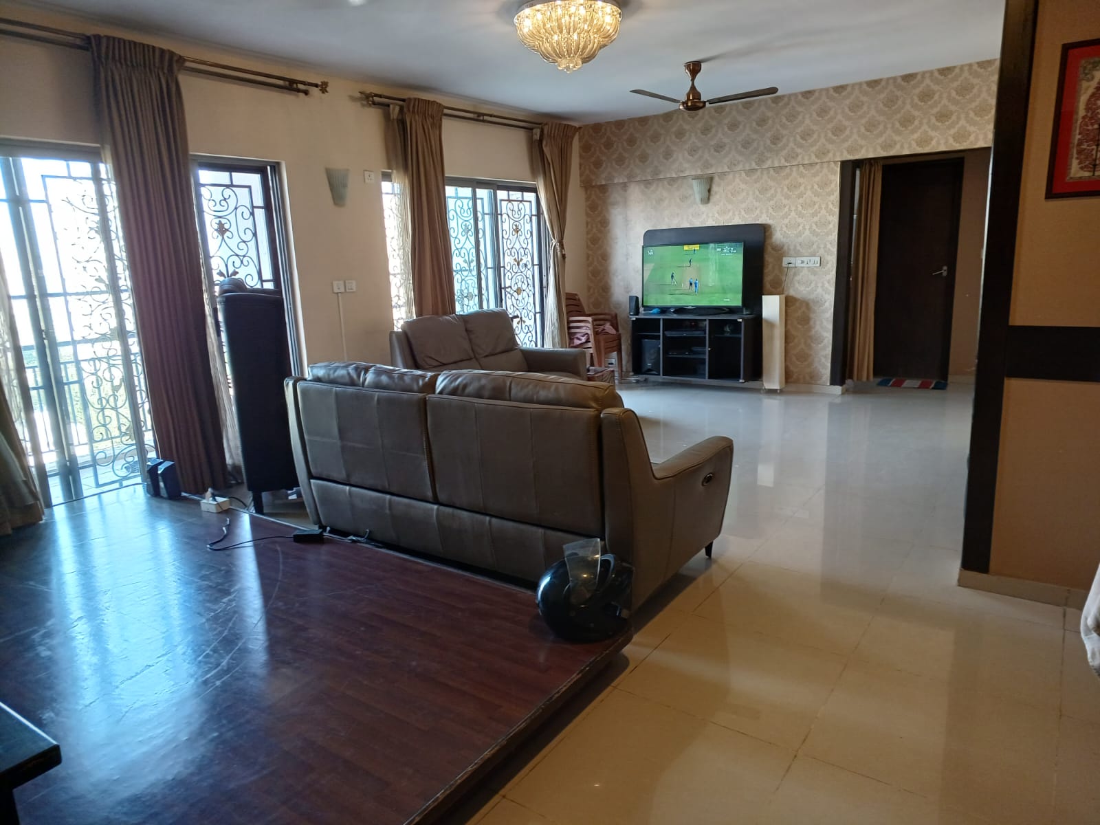 https://findmyroom-property-images-india.s3.ap-south-1.amazonaws.com/kdxld-1691132303520-76507.jpg