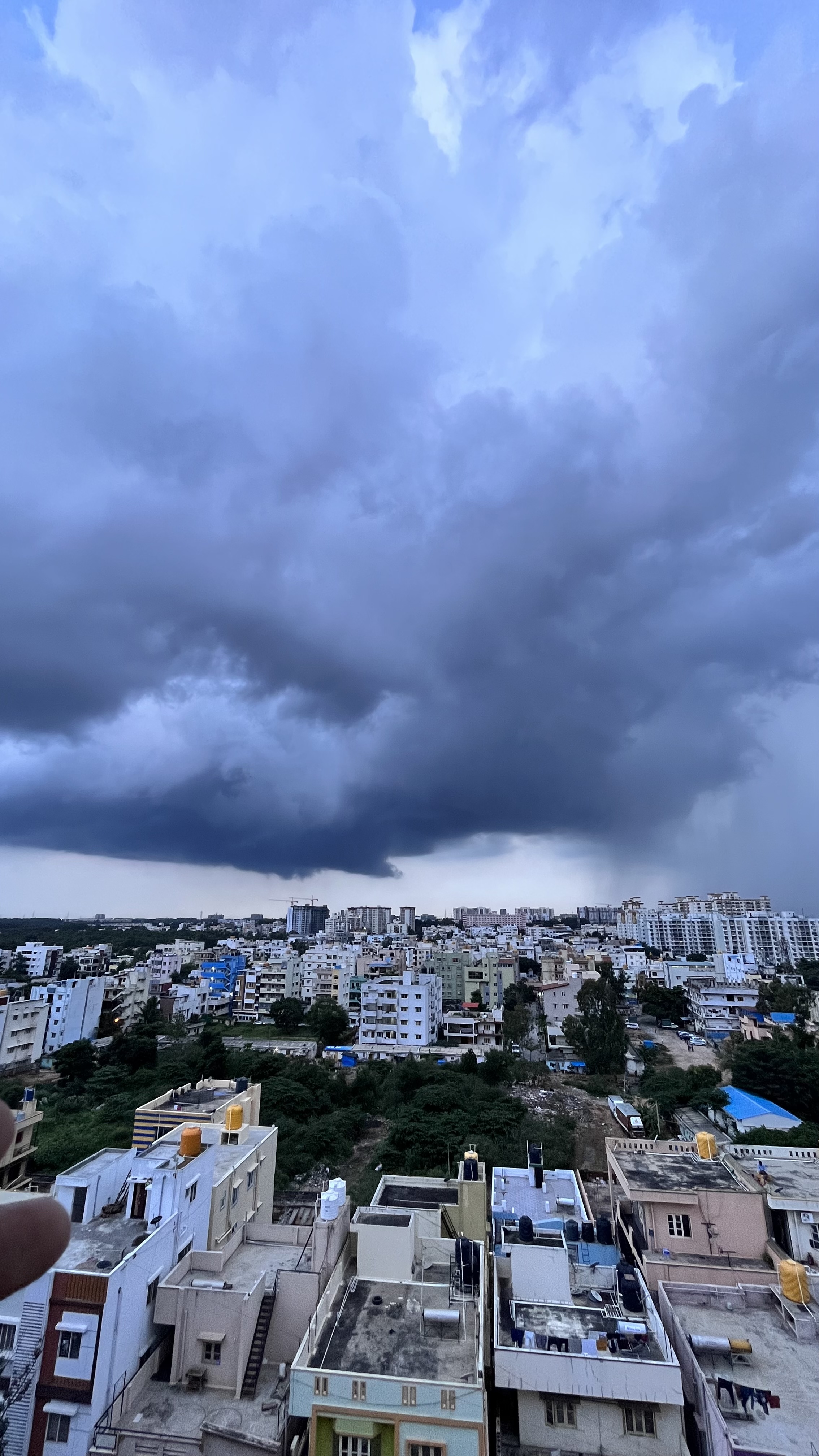 https://findmyroom-property-images-india.s3.ap-south-1.amazonaws.com/kkaht-1690659804725-87556.jpeg