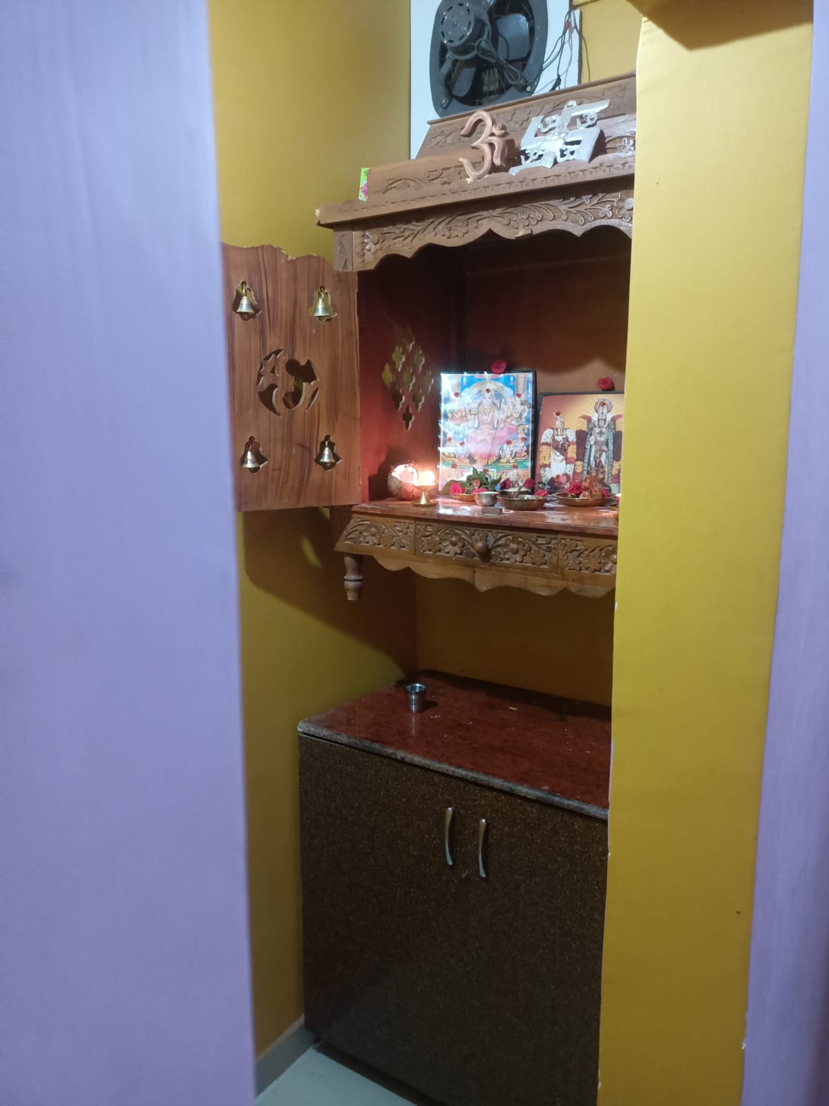 https://findmyroom-property-images-india.s3.ap-south-1.amazonaws.com/knjle-1704258178579-20526.jpg