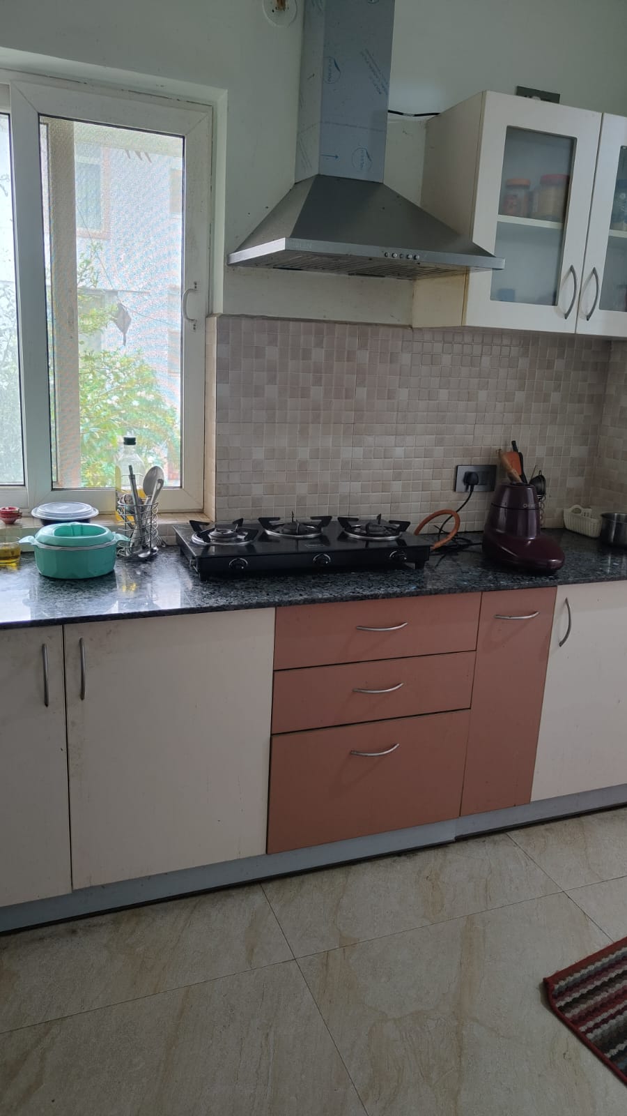 https://findmyroom-property-images-india.s3.ap-south-1.amazonaws.com/koodw-1720940235822-63336.jpeg