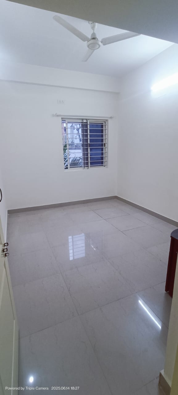 https://findmyroom-property-images-india.s3.ap-south-1.amazonaws.com/kratm-1749965751406-10660.jpeg