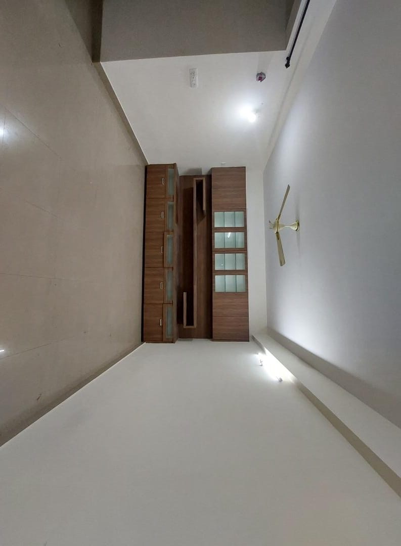 https://findmyroom-property-images-india.s3.ap-south-1.amazonaws.com/krztx-1706157696021-00086.jpeg