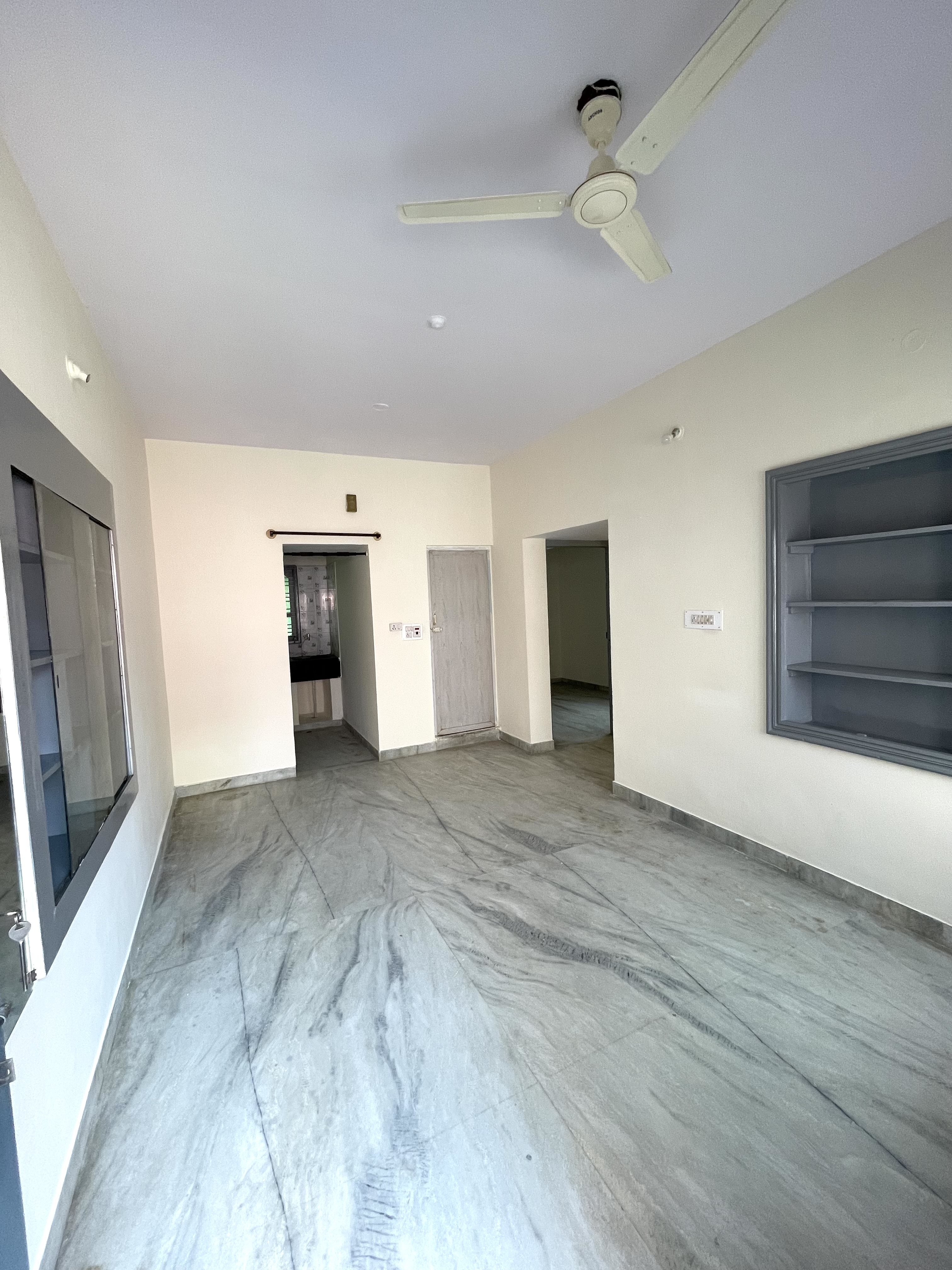 https://findmyroom-property-images-india.s3.ap-south-1.amazonaws.com/ksrta-1757746023366-81604.jpeg