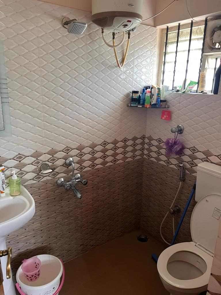 https://findmyroom-property-images-india.s3.ap-south-1.amazonaws.com/kvjfv-1718298543963-70687.jpeg