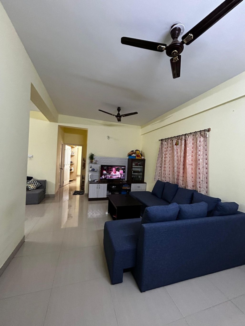 https://findmyroom-property-images-india.s3.ap-south-1.amazonaws.com/lakhc-1767705066815-01872