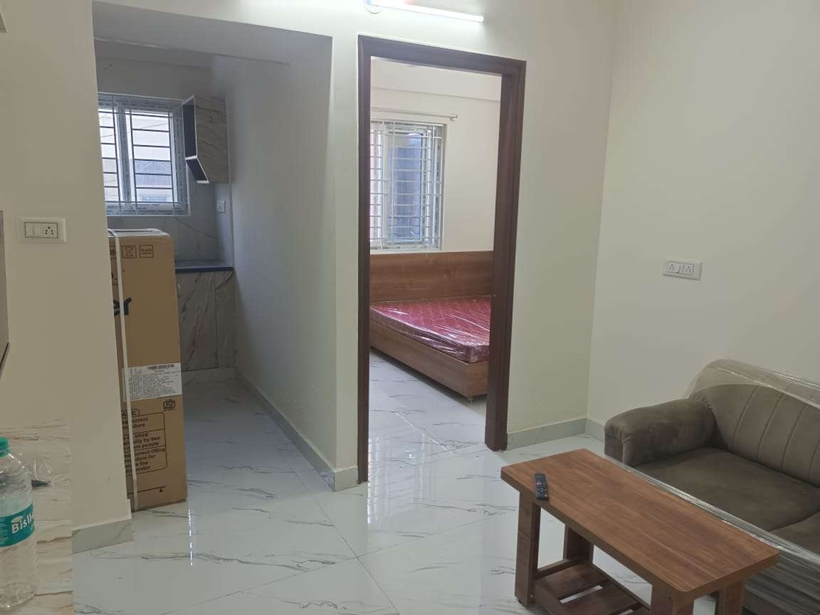 https://findmyroom-property-images-india.s3.ap-south-1.amazonaws.com/leldw-1768927898414-13018