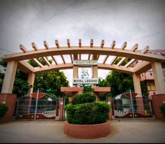 https://findmyroom-property-images-india.s3.ap-south-1.amazonaws.com/lenvp-1740132758472-73500.jpg