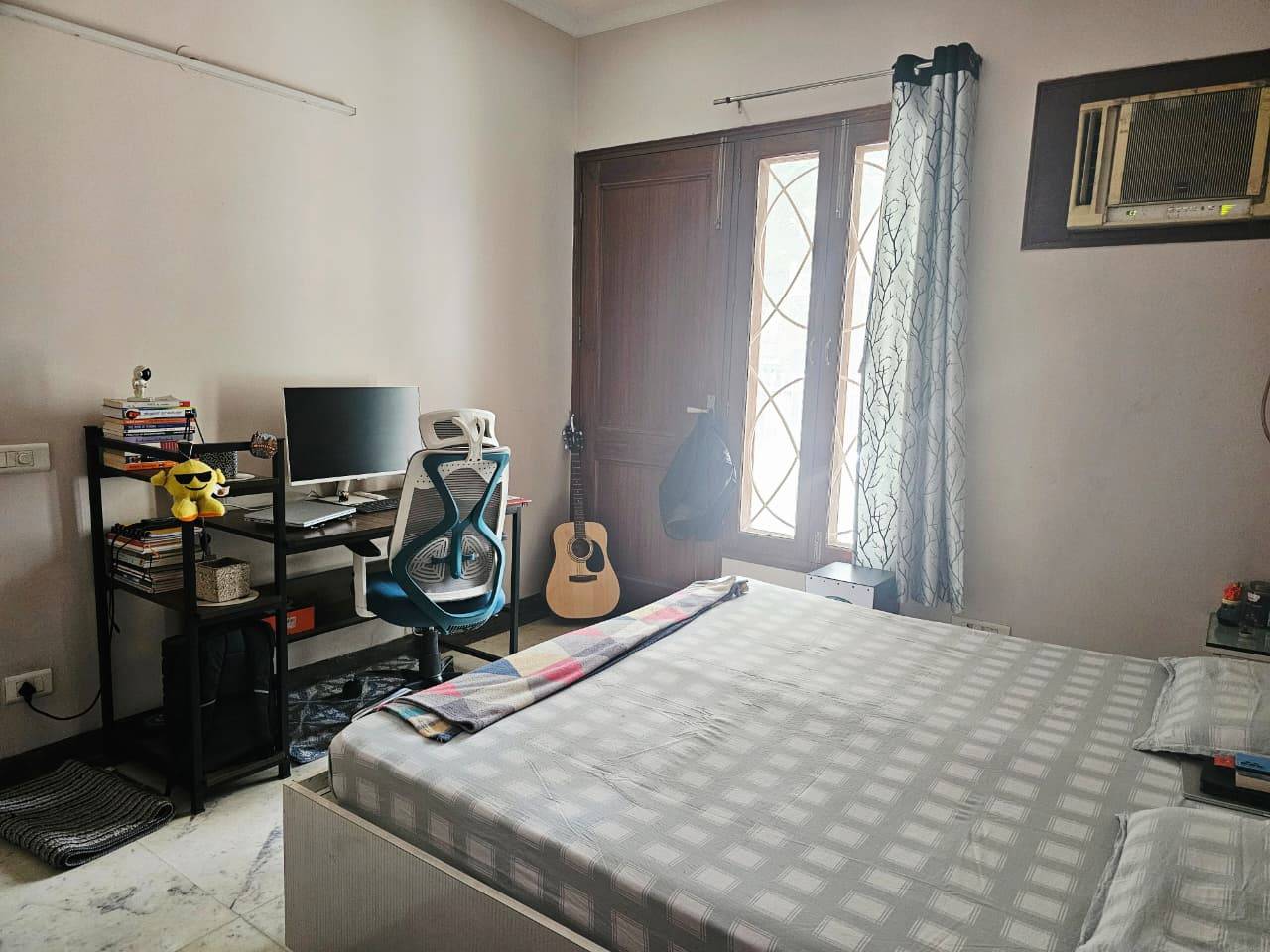 https://findmyroom-property-images-india.s3.ap-south-1.amazonaws.com/lmwxb-1760164101919-78051