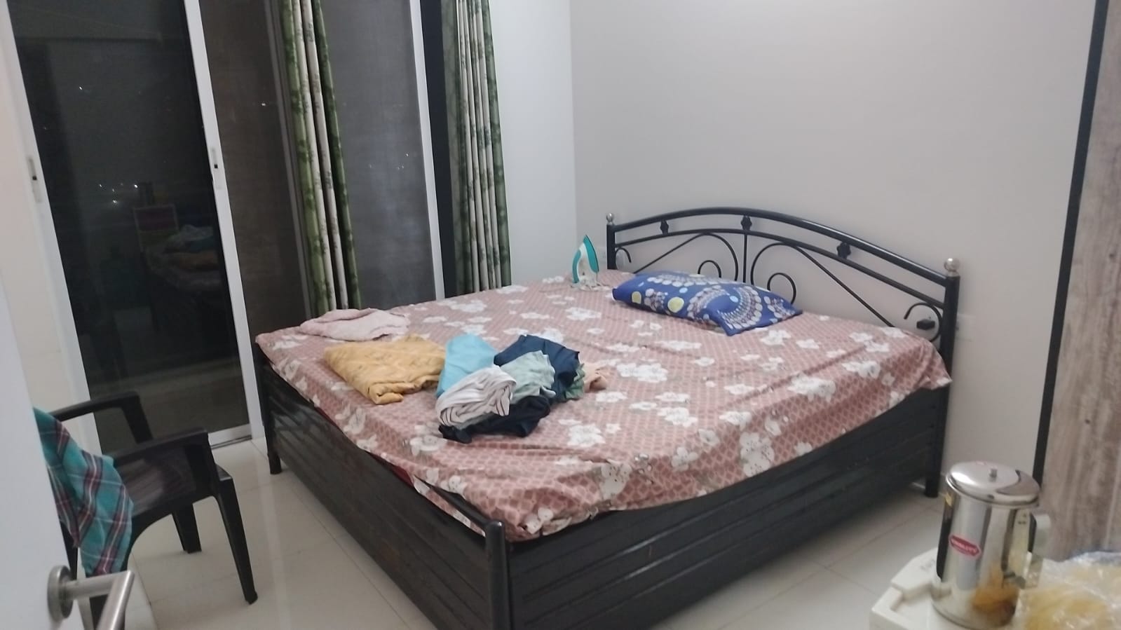 https://findmyroom-property-images-india.s3.ap-south-1.amazonaws.com/lpjqm-1757384857584-22520.jpeg
