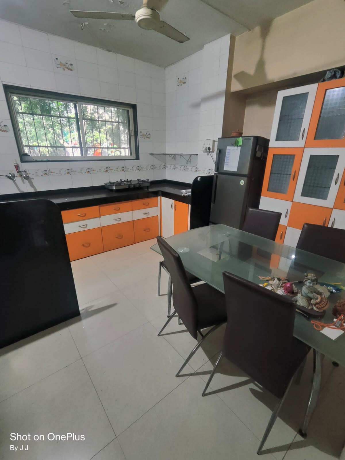 https://findmyroom-property-images-india.s3.ap-south-1.amazonaws.com/luuah-1709461792891-58536.jpg