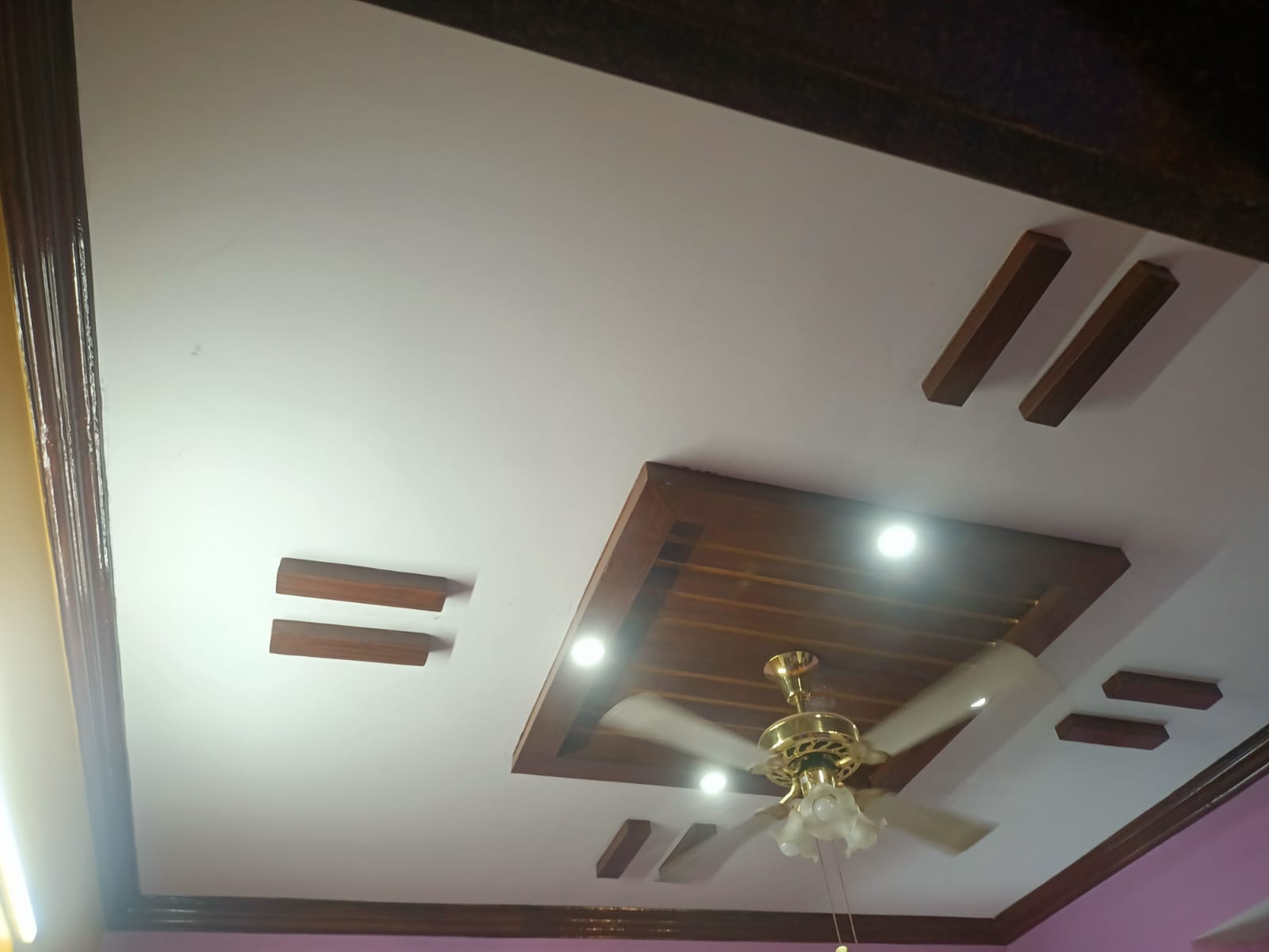 https://findmyroom-property-images-india.s3.ap-south-1.amazonaws.com/lvbqu-1704258178579-07262.jpg