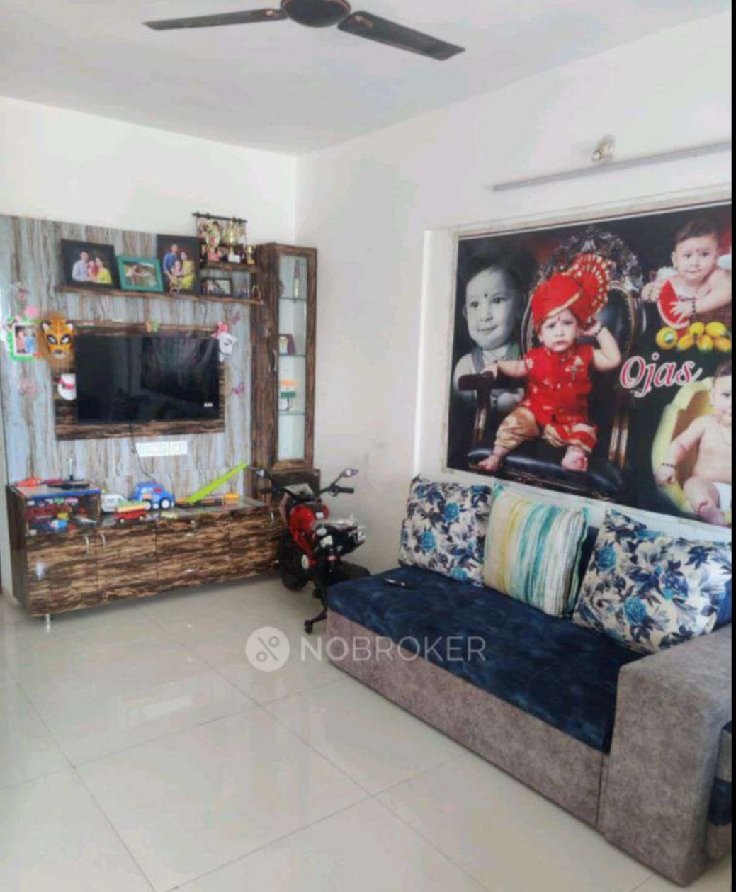 https://findmyroom-property-images-india.s3.ap-south-1.amazonaws.com/lvlvn-1715775896604-53165.jpg
