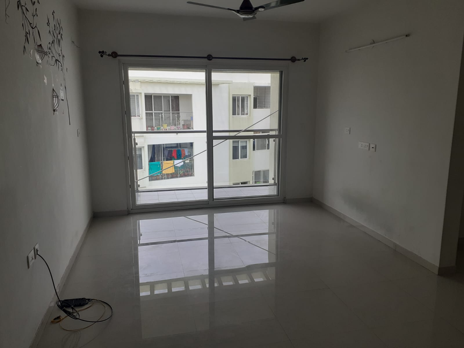https://findmyroom-property-images-india.s3.ap-south-1.amazonaws.com/lwhto-1719481485089-15261.jpeg