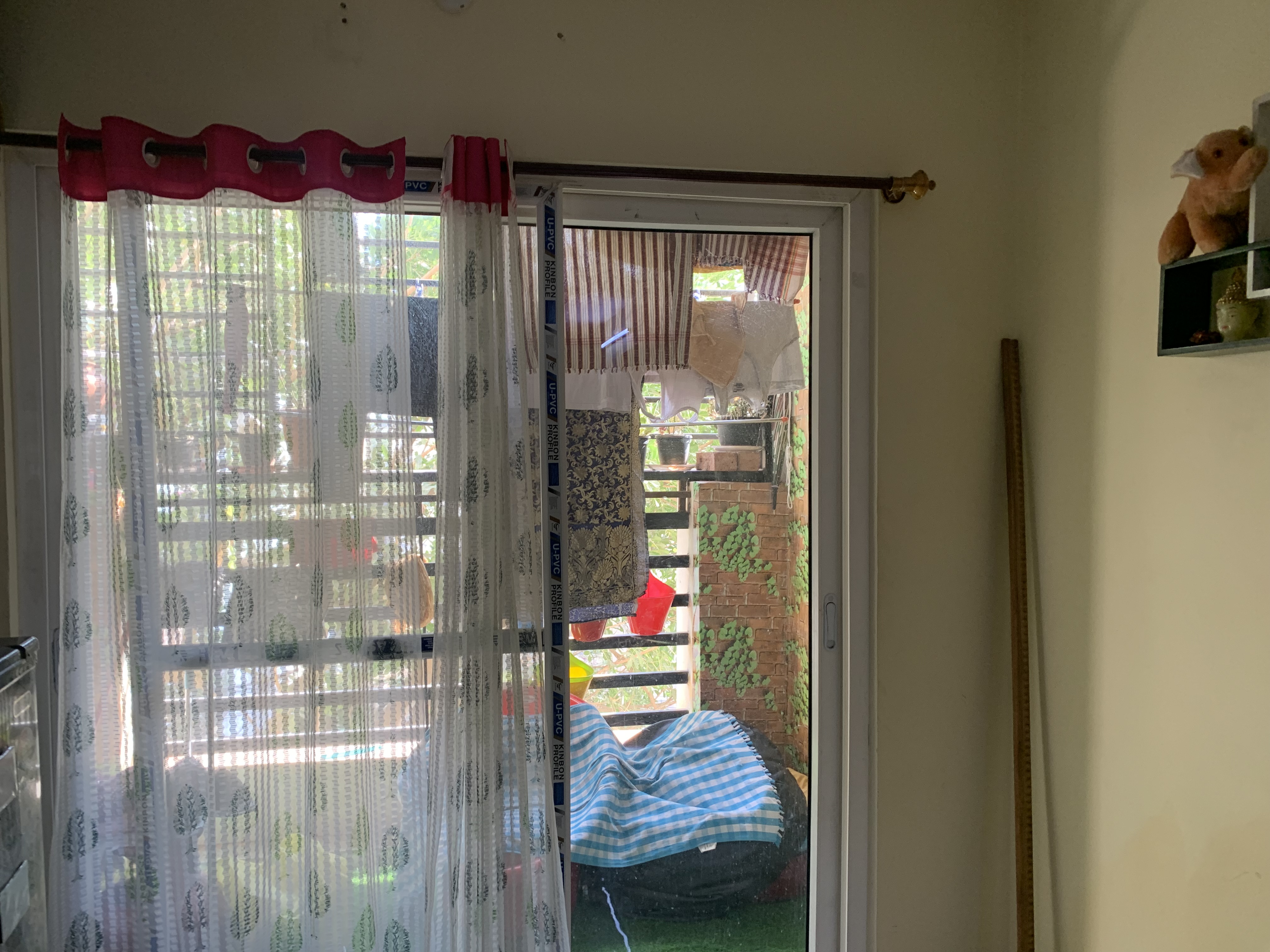 https://findmyroom-property-images-india.s3.ap-south-1.amazonaws.com/lwksz-1709643898133-02330.jpeg