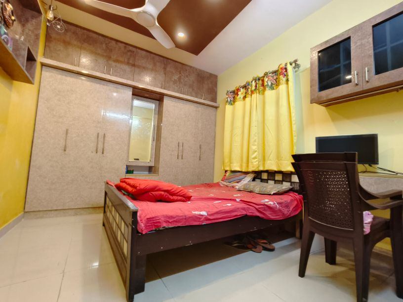https://findmyroom-property-images-india.s3.ap-south-1.amazonaws.com/lxeyb-1766168796955-05520