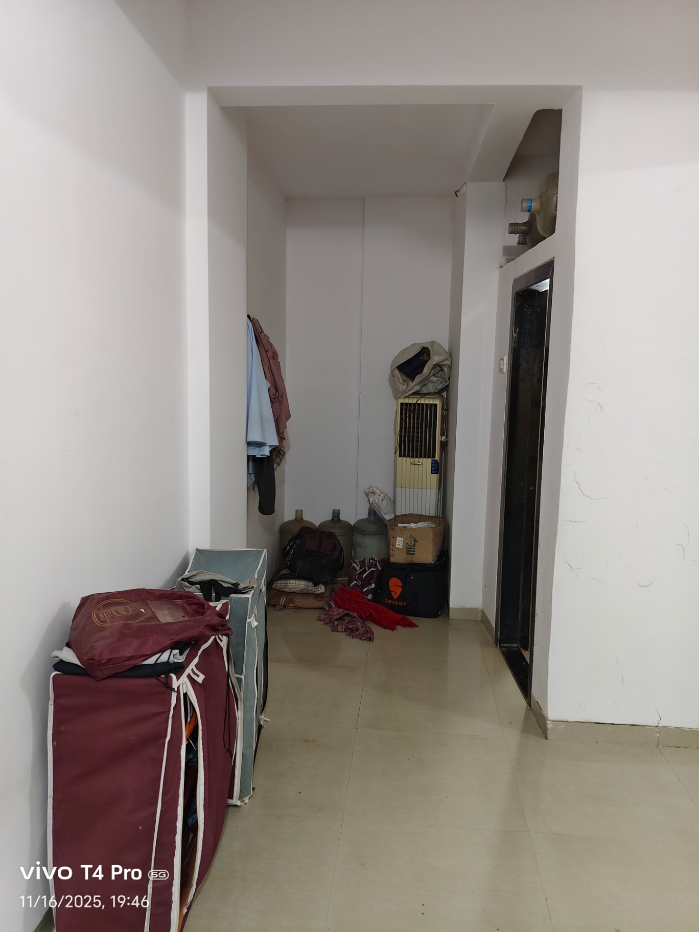 https://findmyroom-property-images-india.s3.ap-south-1.amazonaws.com/lxmbm-1766862559327-32015