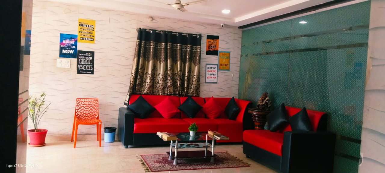 https://findmyroom-property-images-india.s3.ap-south-1.amazonaws.com/mbbcs-1737806600240-62466.jpeg