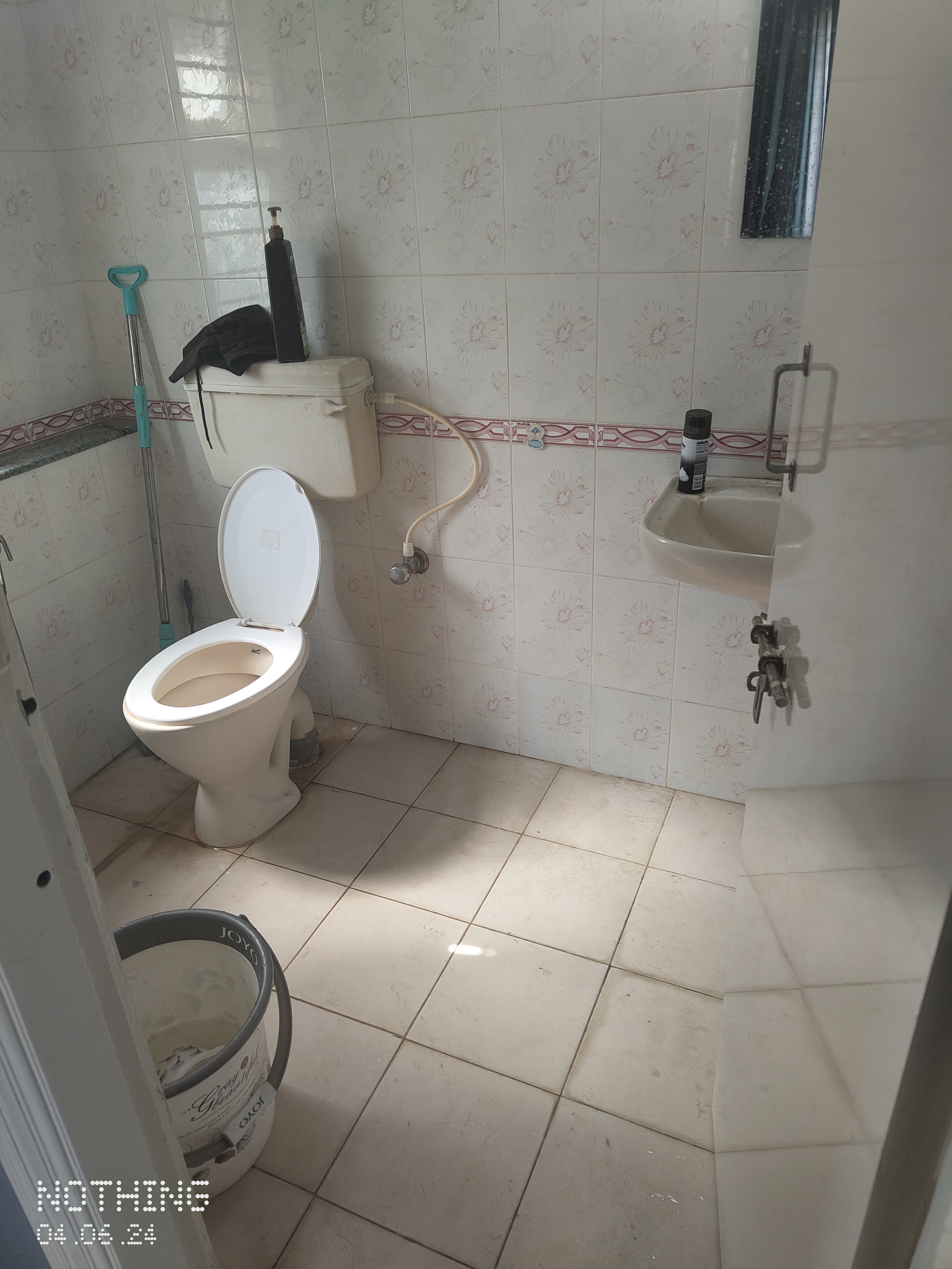 https://findmyroom-property-images-india.s3.ap-south-1.amazonaws.com/mjylt-1713648541696-25032.jpg